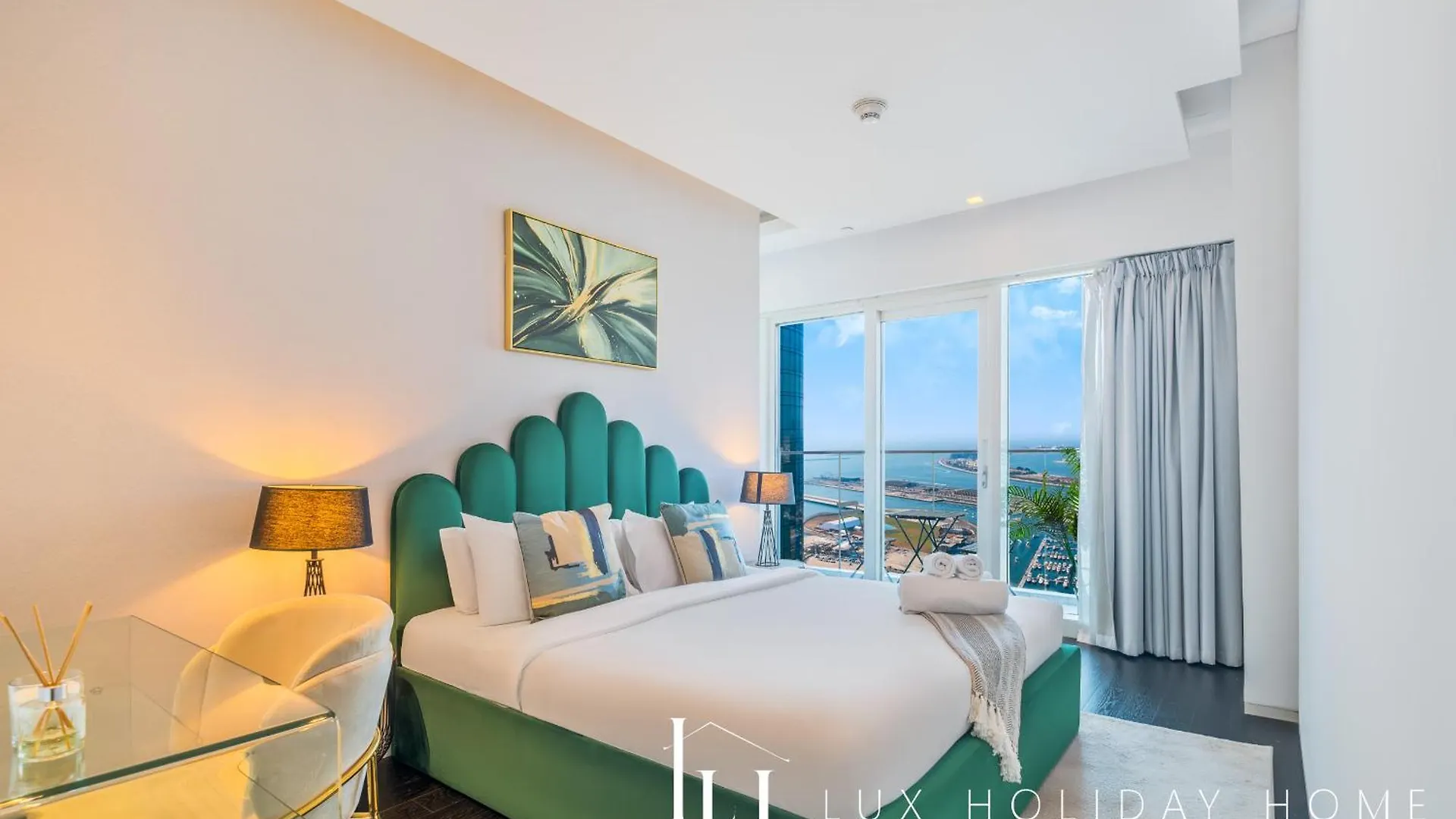 شقة Lux - Lavish Suite With Full Palm Jumeirah View 1 دبي